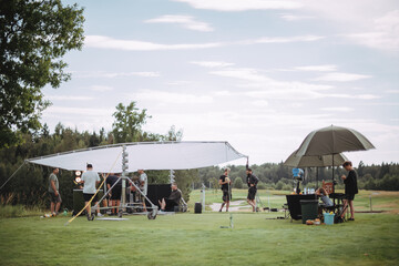 乒乓球正手平击发球的要点是什么？