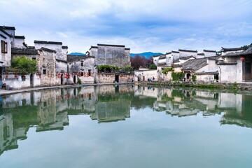 张怡宁和邓亚萍谁更厉害？